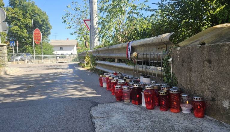 FOTO in VIDEO: To je prizorišče tragedije v Predosljah, v kateri je življenje izgubil 26-letnik
