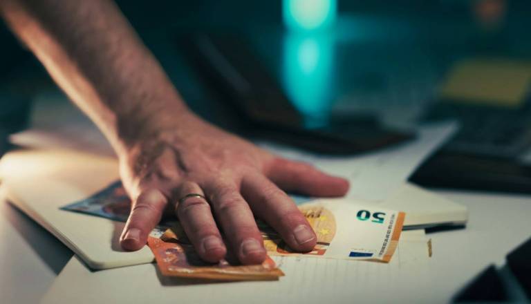 Mariborski kriminalisti razkrili skoraj desetmilijonsko goljufijo, štiri osebe kazensko ovadene