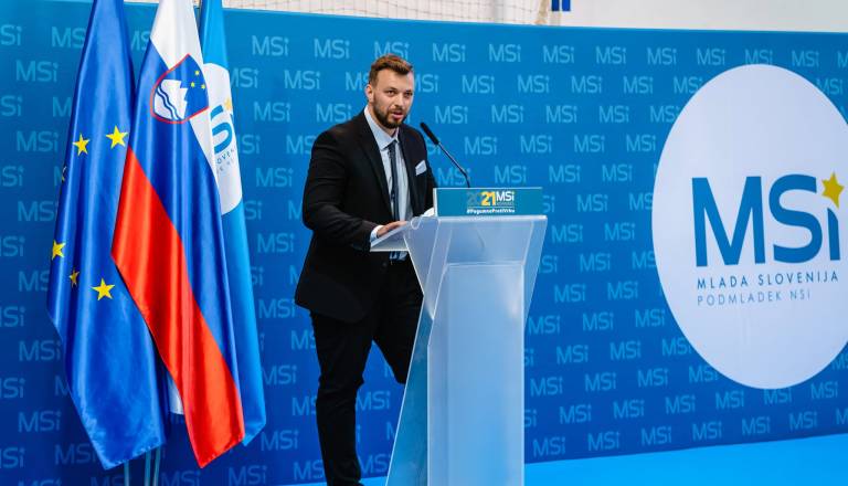 Županska tekma v Kostanjevici na Krki se zaostruje: V boj se podaja tudi Alen Lenič