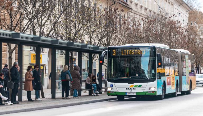 »Šokantno, nagnusno!« Prizor v središču Ljubljane šokiral občanko, odzvalo se je redarstvo