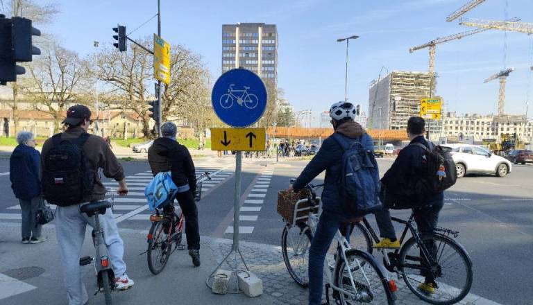 VIDEO: Kolesarski župan pokazal na nevarno ljubljansko križišče: »Bo tukaj moral najprej nekdo umreti?«