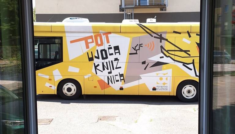 Ljubitelji knjig, pozor! Vrača se mariborski bibliobus