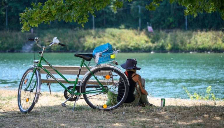 Še nekaj dni sonca in hude vročine, konec tedna prinaša spremembo