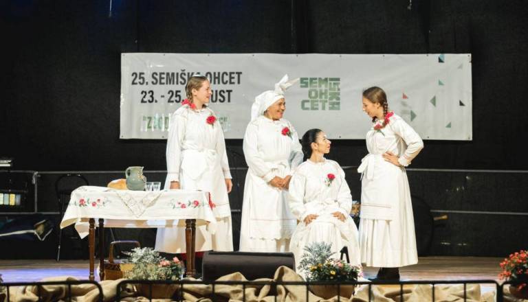 Semiška ohcet se vrača: tri dni tradicije, glasbe in poročnih običajev v Beli krajini