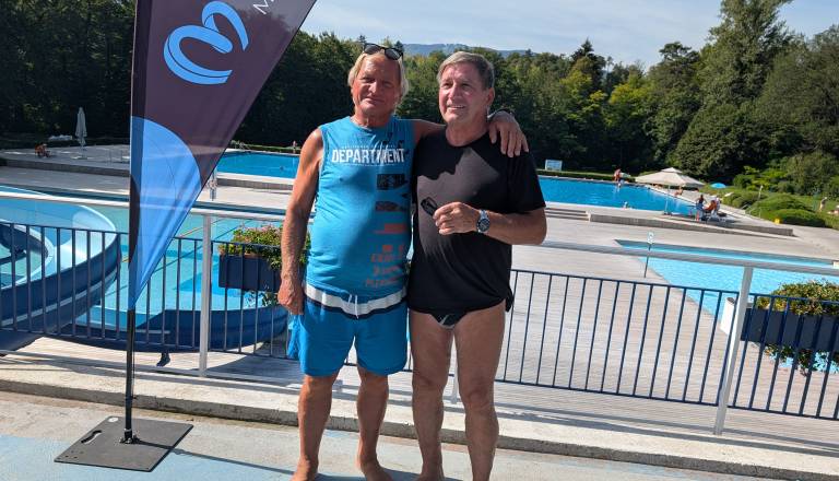 Ko ni bilo denarja za vstopnino, so na Mariborski otok priplavali kar čez Dravo