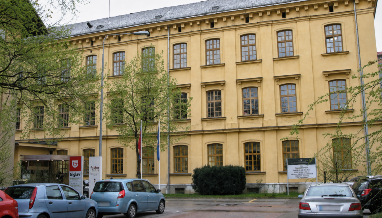 Kadrovski pretresi na upravnih enotah: Razrešen tudi načelnik ljubljanske