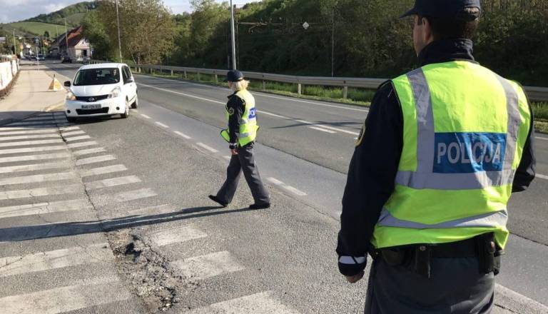 Policija začenja enotedensko akcijo, poostreno nadzira prehitre voznike