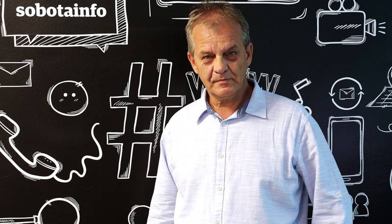 Prostovoljcu med dobrodelno akcijo ukradli dnevnik z zapiski o pomoči otrokom: »Vrni dnevnik«