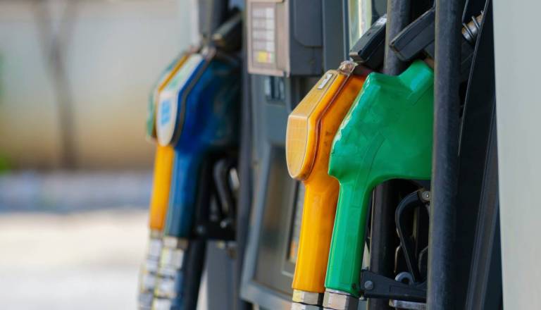 Nove cene goriv: Bencin se draži, dizel in kurilno olje cenejša
