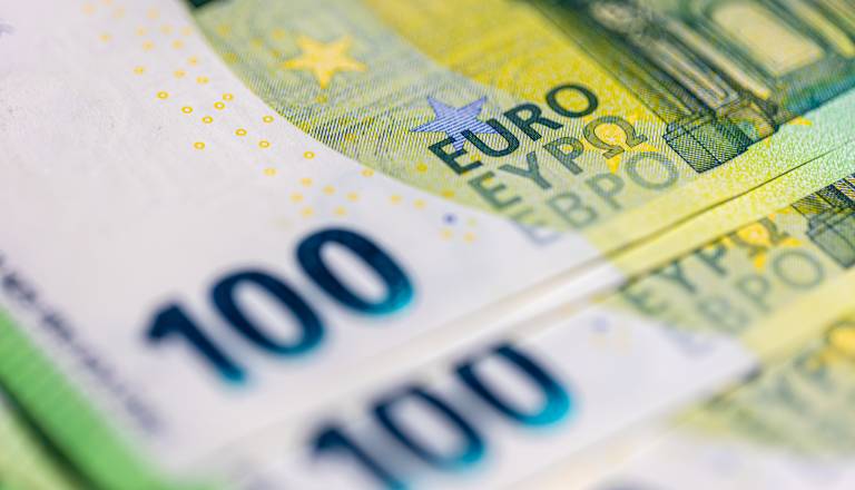 Srečnež z dobitnim listkom Eurojackpota osvojil lep denarni dobitek