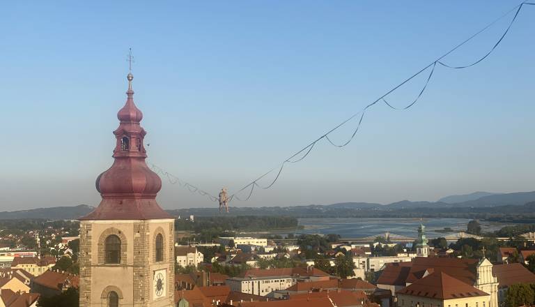 Vprašali smo turiste: kaj jih je pripeljalo v najstarejše slovensko mesto?