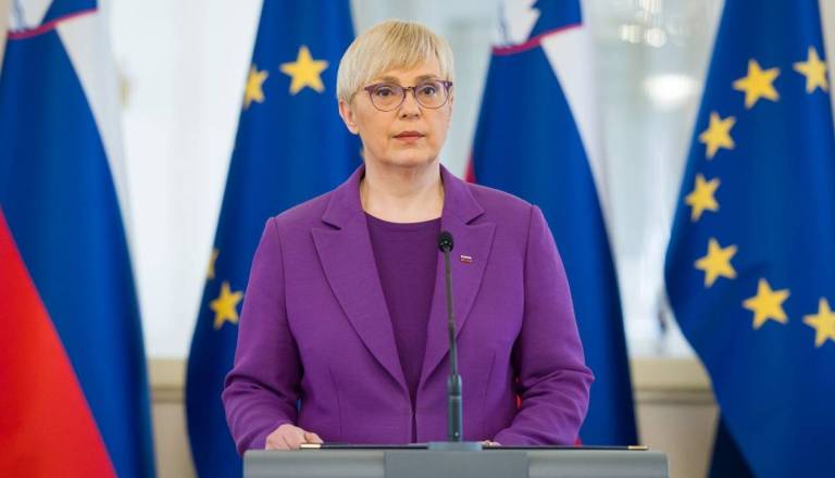 Predsednica odgovorila na ugibanja: Objavila vse tri strani odpustnega pisma