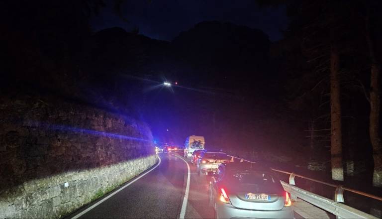 FOTO in VIDEO: Huda nesreča motorista tik ob italijanski meji