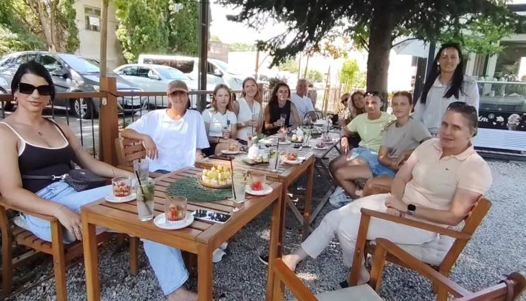 Poseben obisk na Goričkem, v Platani gostili nogometne šampionke