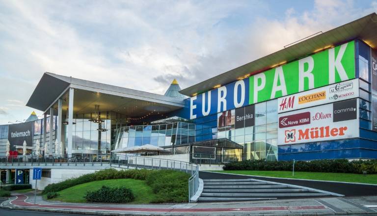 Skrivnosti je konec: Europark razkril, katera znana trgovina prihaja novembra namesto Hervisa
