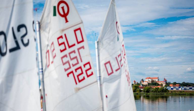 FOTO in VIDEO: Ptujsko morje znova preplavile jadrnice: uspešno speljani trije plovi