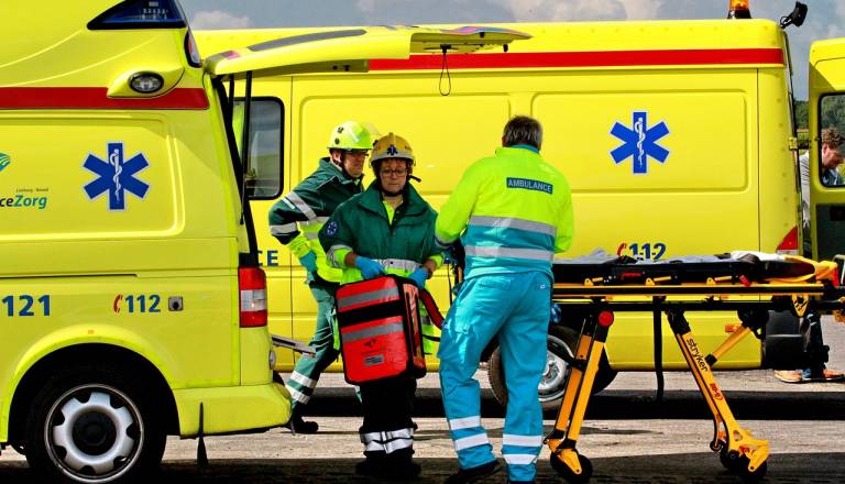 Možnost naleta pri izvozu Lendava: Na kraju dva rešilca in policija, oživljajo osebo
