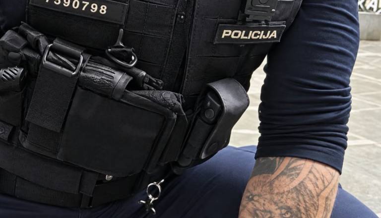 VIDEO: Objavljen pretresljiv posnetek intervencije na Čopovi, po kateri je umrl 37-letnik