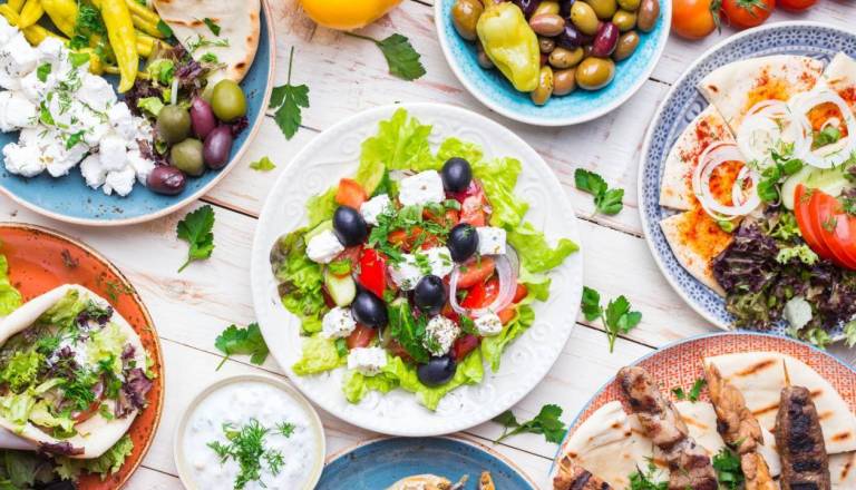 Okusi Grčije prihajajo pod Pohorje: Doživite pravi grški brunch