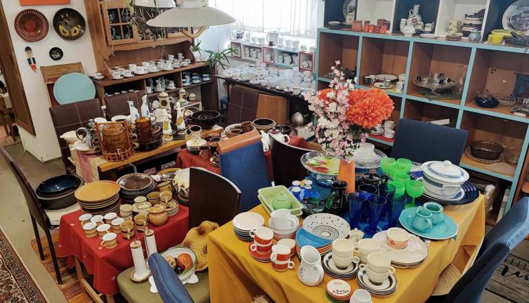 Priljubljena trgovina rabljenih predmetov naj bi se vrnila na Povšetovo