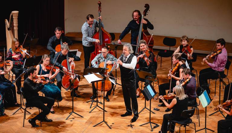 FOTO in VIDEO: Festival Maribor sprejel romantike, otvoritveni koncert napolnil dvorano