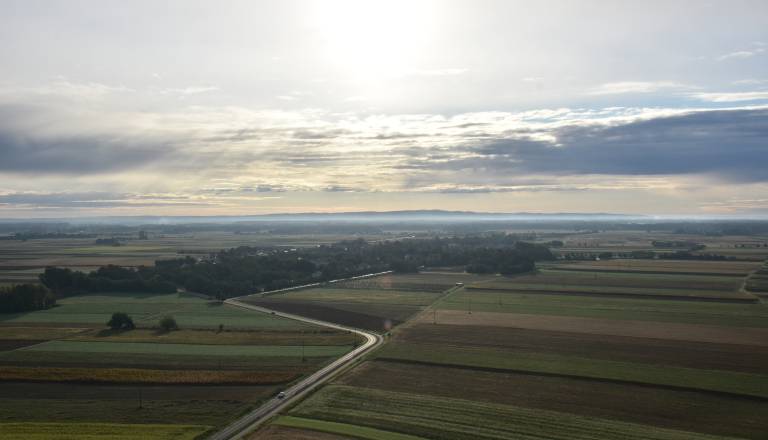 Danes še sonce in do 28 stopinj, jutri obrat vremena s nevihtami