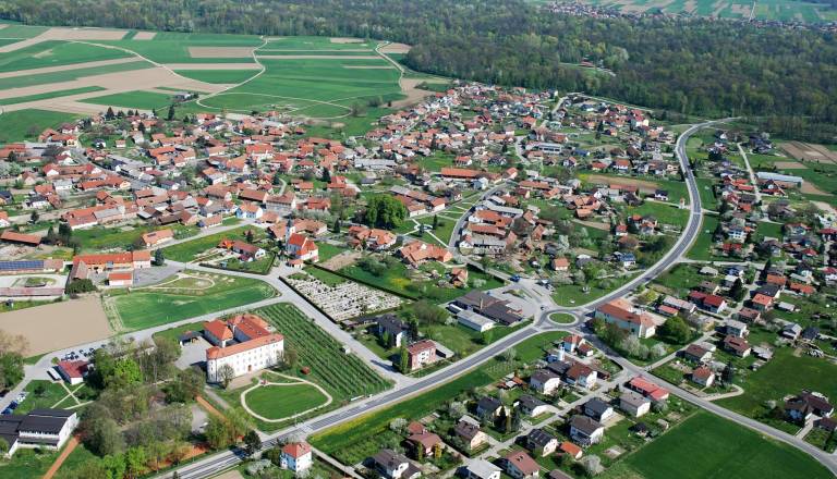 Aktualni župan se poslavlja, v boj za županski stolček pa (vsaj) dva kandidata