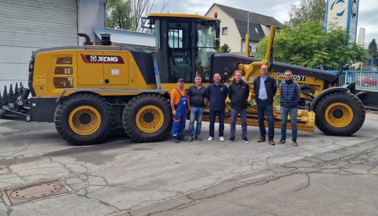 Nigrad okrepil vozni park: Sodoben delovni stroj za vzdrževanje cest in javnih površin, tudi za sanacijo po neurjih