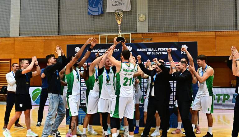 Krka po desetih letih znova osvojila slovenski superpokal