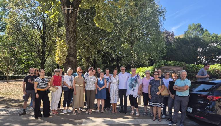 FOTO in VIDEO: V Murski Soboti začeli zbiranje podpisov za referendum, Štrukelj opozoril na težave pri oddaji podpore