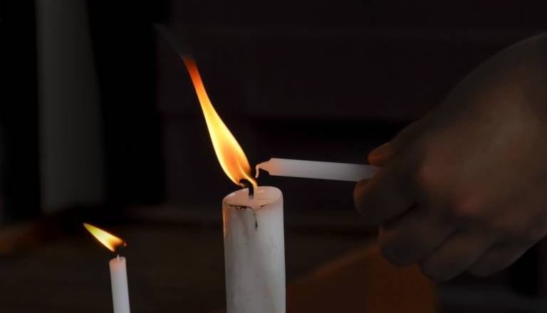 Tragedija slovenske družine v Italiji terjala tri življenja: Umrla tudi desetletna Ema