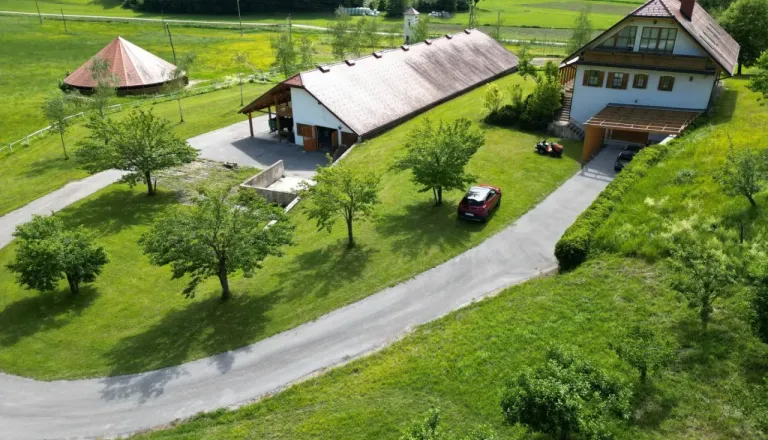 Kakšna razlika! Ranč prodan za 495 tisočakov, zdaj zanj želijo neverjetnih 3,45 milijona evrov