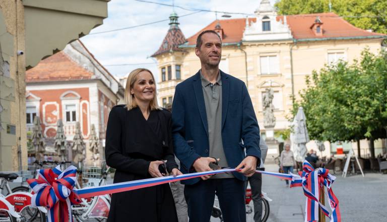 FOTO in VIDEO: Prenovljeni Pecikl ponuja 40 koles na osmih postajah