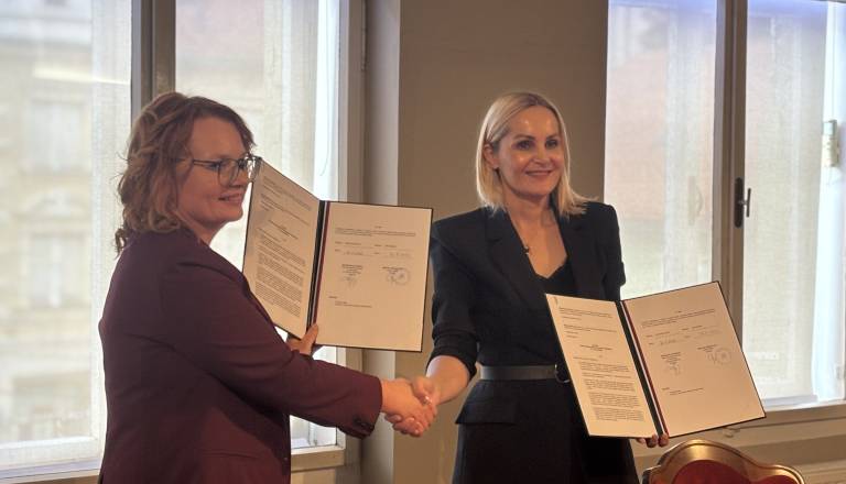 Podpis pogodbe odpira pot nadzidavi Zdravstvenega doma Ptuj