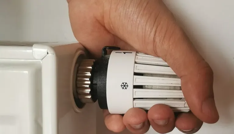 Koliko več bomo po današnji podražitvi odšteli za kurilno olje?