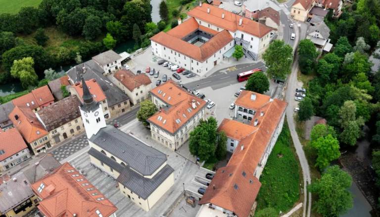 Milijonske naložbe v Črnomlju: Nova urgenca tik pred odprtjem, prihajajo še drugi veliki projekti