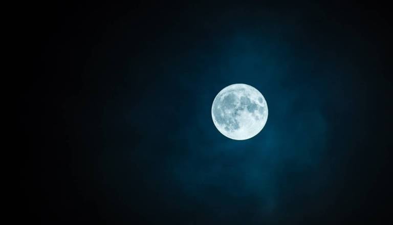 Prihaja polna luna s prav posebnim imenom