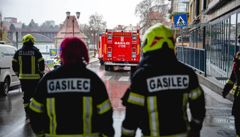 Zakaj bo ta konec tedna na Lentu mrgolelo policistov in gasilcev?