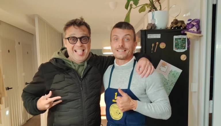 Po Goričkem se potepa pevec skupine Big Foot Mama
