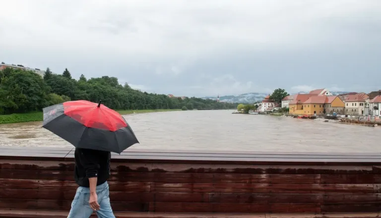 Takšnega poletja pri nas še ni bilo: Padali so rekordi, zdaj prihaja velik vremenski preobrat
