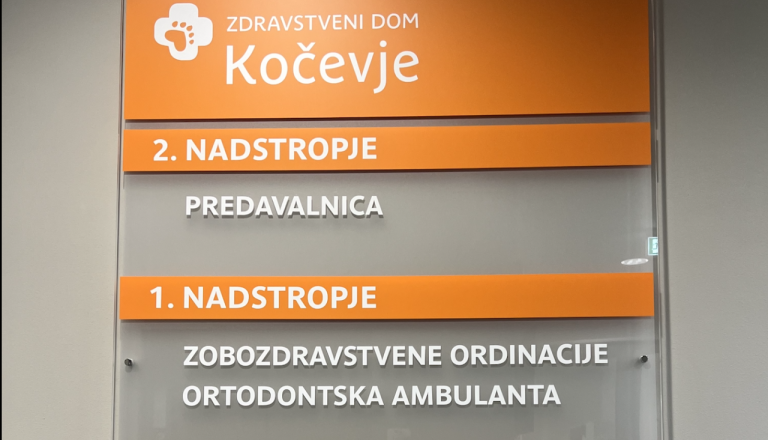 Svet zavoda Zdravstvenega doma Kočevje: Ni razlogov za razrešitev direktorice