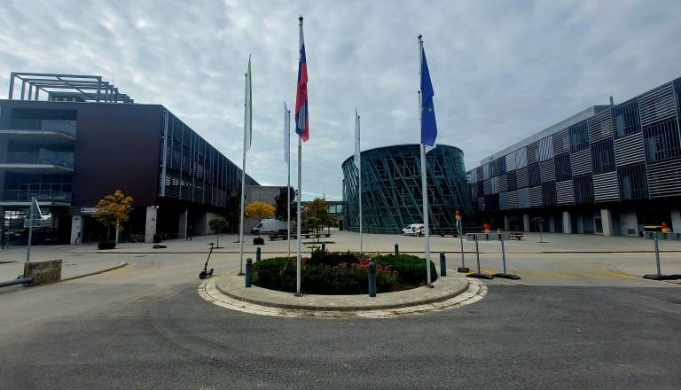 Na Brdu raste nova farmacija, strojništvo še čaka izvajalca