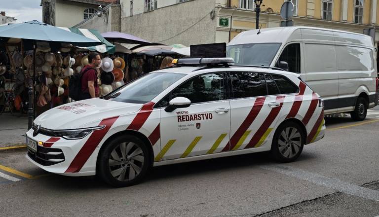 Pozor, tu bodo nadzirali motoriste: Koloni naj bi se izogibali kar po kolesarski stezi