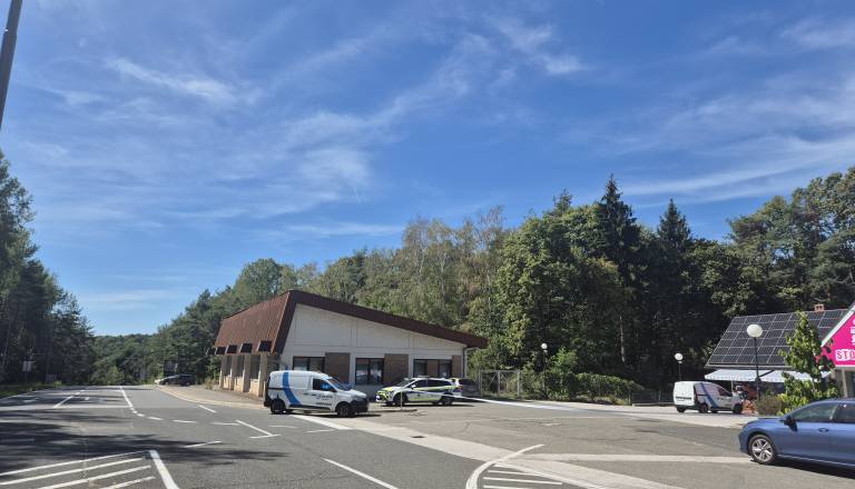 Burnih 24 ur v Pomurju: rop, vlom in sedem prijetih tujcev