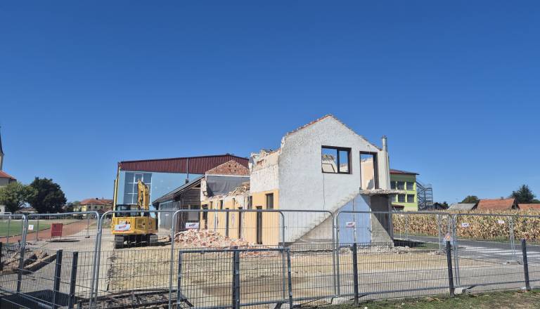 FOTO in VIDEO: Začela se je milijonska prenova športnega centra v Črenšovcih