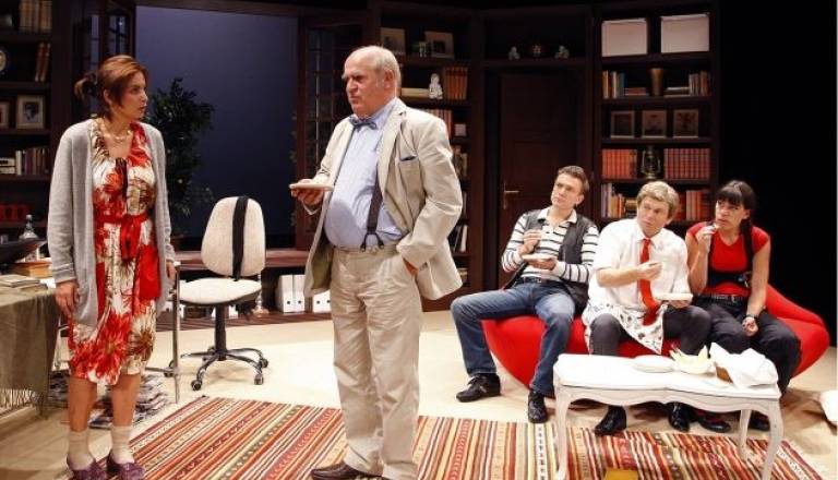 Samica človeške vrste.jpg