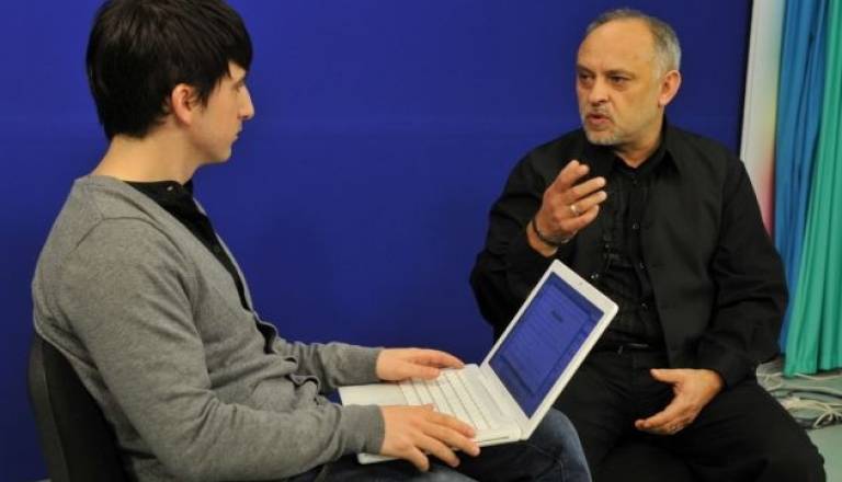 Feri Lainšček: "Bralci imajo pravico mojo knjigo odložiti "