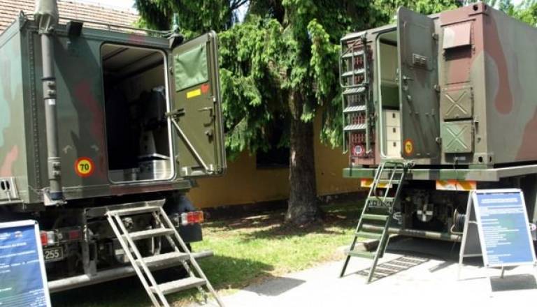 Predstavljena vojaška oprema na dnevu odprtih vrat v soboški vojašnici
