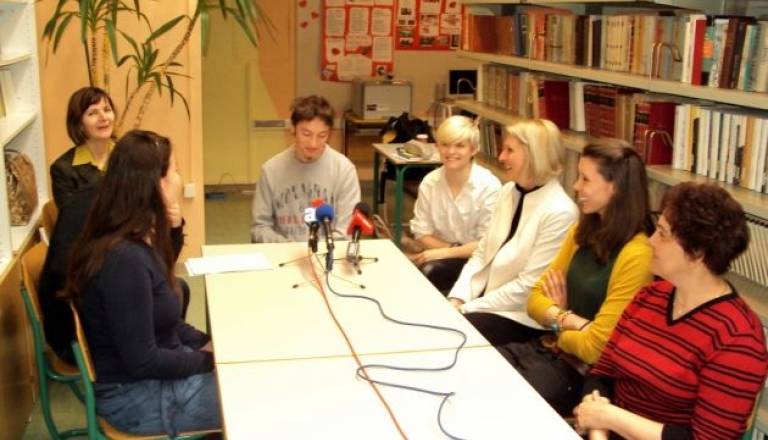 Dijaki in mentorji GMS.JPG