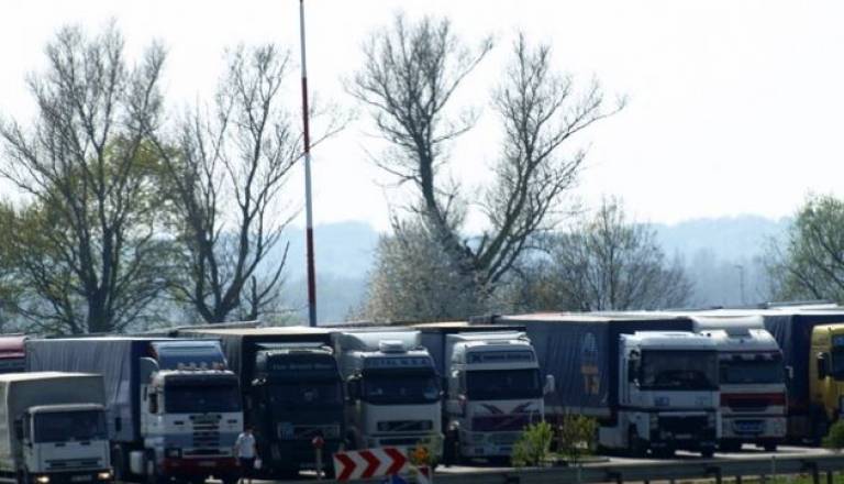 Parkirišče na soboškem avtocestnem postajališču je običajno povsem polno.